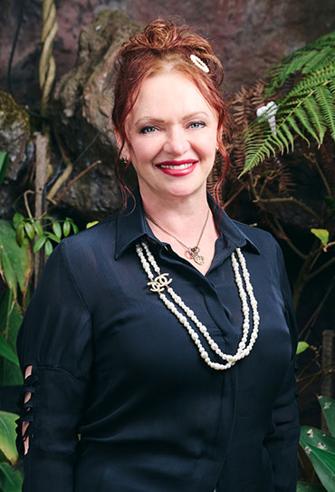 Dr Angelika Borozdina